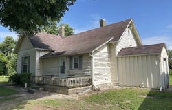 3084 E Webster Street, Rosedale, IN 47874