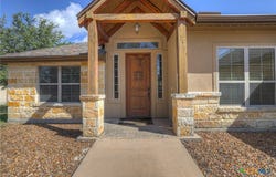 1184 Summit Bluff, Canyon Lake, TX 78133