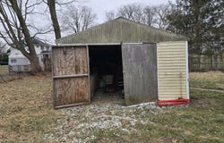 214 E Walnut Street, Albion, MI 49224
