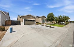 5902 Ocean Jasper Drive, Bakersfield, CA 93313