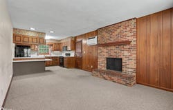 800 S Alter Ct., Mount Pleasant, IA 52641