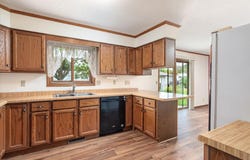 1206 Willow St, La Crescent, MN 55947