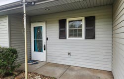 1913 E 33rd Ave, Hutchinson, KS 67502