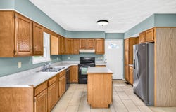 18 BEVERLEY ST, VERONA, VA 24482