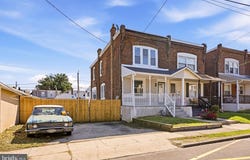 1015 MCCLENAHAN Terrace, MARCUS HOOK, PA 19061