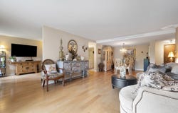 44 Park Lane, Park Ridge, IL 60068