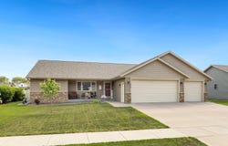 1912 McGilvray Way, Holmen, WI 54636