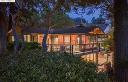 402 Vermont Avenue, Berkeley, CA 94707