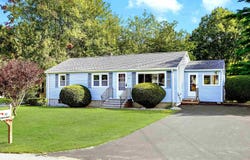 32 Henderson Circle, Salem, NH 03079