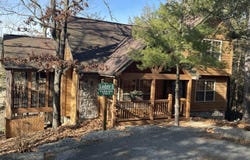 101 Lost Creek Circle, Branson West, MO 65737