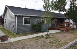 8 Sage Rd, Cody, WY 82414