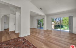 455 Kennerick Ln, Simi Valley, CA 93065