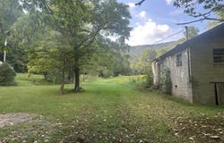 191 Roach Cove Road, Hayesville, NC 28904