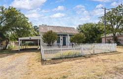 904 Ave F, Cisco, TX 76437