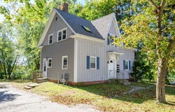 78 Prospect St, Rockland, MA 02370