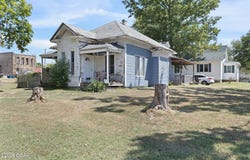 122 S First Street, Jasper, MO 64755