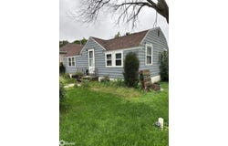 711 N Wright Avenue, Eagle Grove, IA 50533