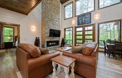 245 Gnarly Maple Trail, Broken Bow, OK 74728