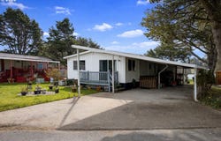 955 NE MILL St, Waldport, OR 97394
