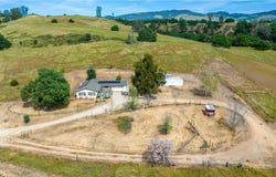 70331 Vineyard Canyon Rd., San Miguel, CA 93451