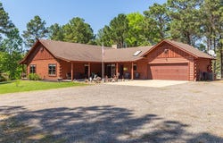 560 PR 8525, Broaddus, TX 75929