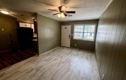 438 Helen St, Conway, AR 72034