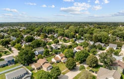 1102 Amberwood Drive, Crystal Lake, IL 60014