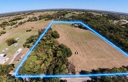 242 Oak Hill Road, Van Alstyne, TX 75495