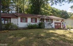 37 Whippletree Drive, Ballston Spa, NY 12020