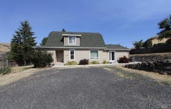 904 3rd St, Asotin, WA 99403