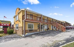1325 W 76 Country Boulevard, Branson, MO 65616
