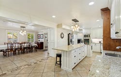808 E SAVANNAH Dr, Sandy, UT 84094