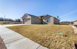 913 E 3RD Street, Coleman, TX 76834