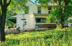 585 Cr 32, Middlebrook, MO 63656