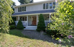 14 Shady Ln, Wareham, MA 02571