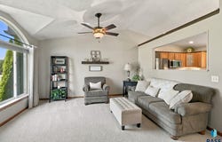 1812 S Monticello Ave, Sioux Falls, SD 57106