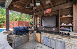 1901 Meandering Meadows Dr, Pflugerville, TX 78660