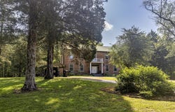 16 Navy Drive, Murray, KY 42071