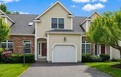 14 Northgate Ct, Grafton, MA 01536