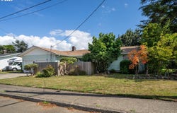 801 ASH Ave, Tillamook, OR 97141