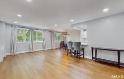 887 Farmington Avenue, West Hartford, CT 06119