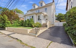 10 Lattin Drive, Yonkers, NY 10705