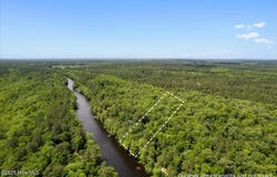 Riverview Drive, Burgaw, NC 28425