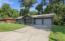 12124 E 31st Street S, Independence, MO 64052