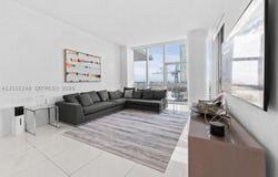 851 NE 1st Ave, Miami, FL 33132
