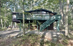 123 Saddle Brook Lane, Hawley, PA 18428