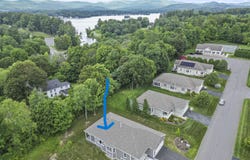 15 Cherry Hill Dr, Pittsfield, MA 01201