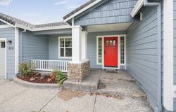 948 BLACK WOLF Ln, EaglePoint, OR 97524