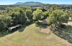280 Booth Rd, Hardy, VA 24101