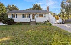 10 Clark Rd, Groveland, MA 01834